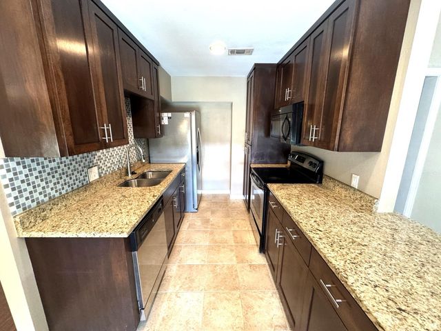 5410 Downs DR, Austin, TX 78721