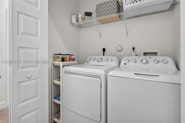 4915 NW 83rd Path 4915, Doral, FL 33166