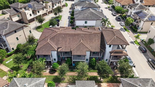 4915 NW 83rd Path 4915, Doral, FL 33166