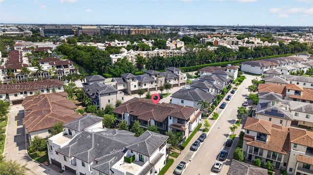 4915 NW 83rd Path 4915, Doral, FL 33166