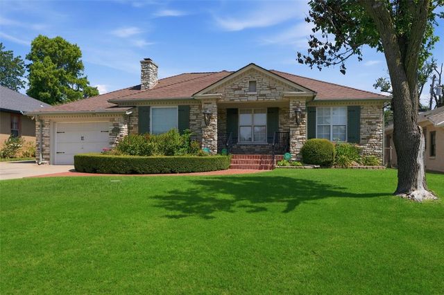 1205 Marlboro Lane, Nichols Hills, OK 73116