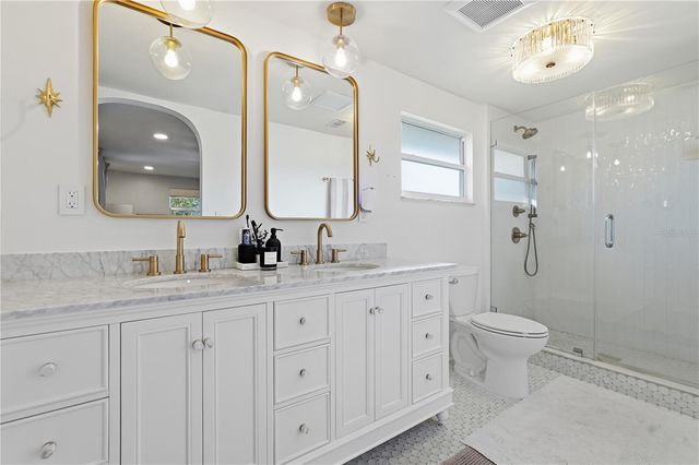 5510 VENETIAN BOULEVARD NE, St Petersburg, FL 33703