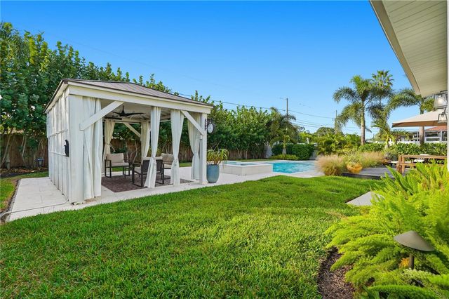 5510 VENETIAN BOULEVARD NE, St Petersburg, FL 33703