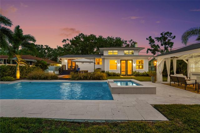 5510 VENETIAN BOULEVARD NE, St Petersburg, FL 33703