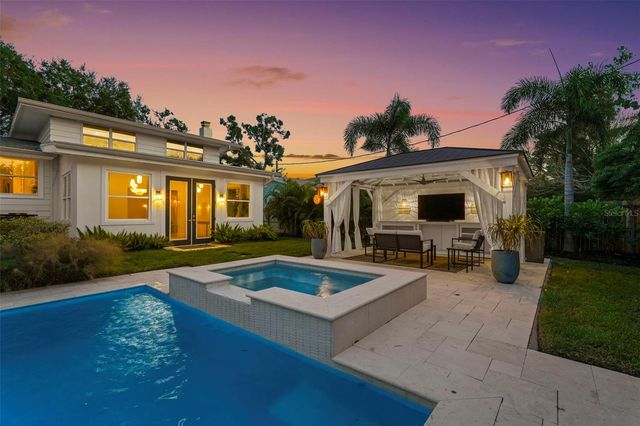 5510 VENETIAN BOULEVARD NE, St Petersburg, FL 33703