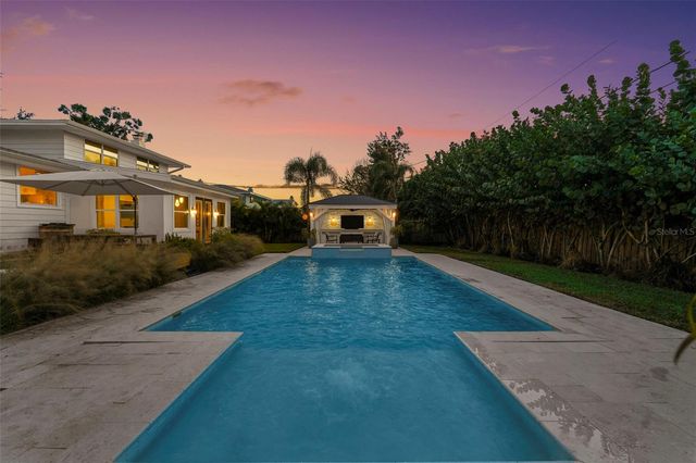 5510 VENETIAN BOULEVARD NE, St Petersburg, FL 33703