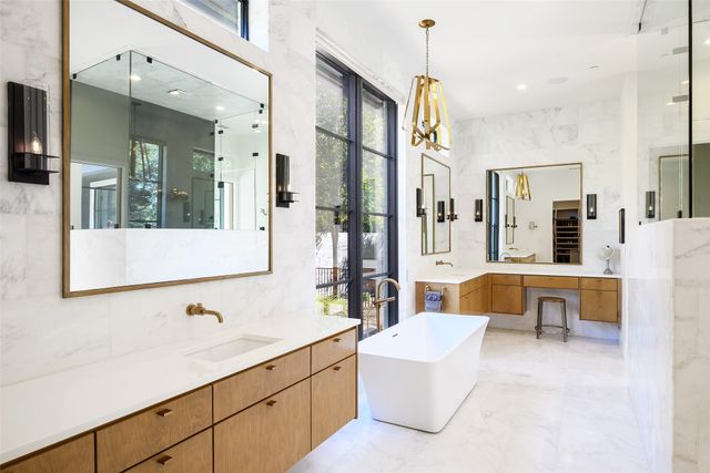 11546 W Ricks Circle, Dallas, TX 75230