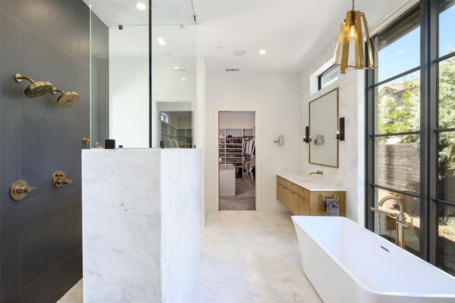 11546 W Ricks Circle, Dallas, TX 75230