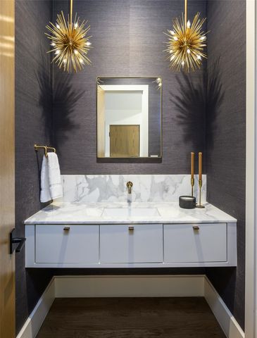 11546 W Ricks Circle, Dallas, TX 75230