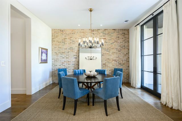 11546 W Ricks Circle, Dallas, TX 75230