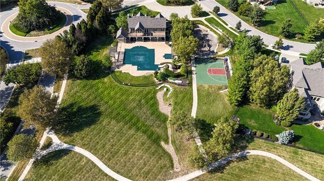 11510 W 157th Terrace, Overland Park, KS 66221
