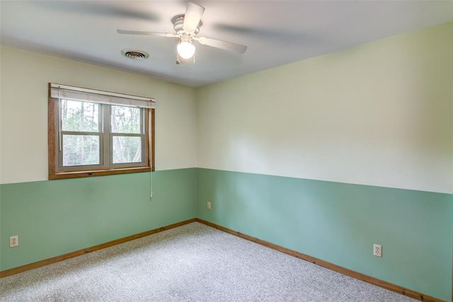 2229 Peterson Avenue, Eau Claire, WI 54703