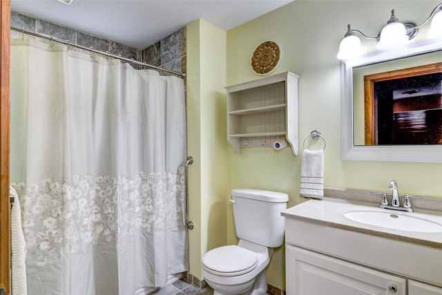 2229 Peterson Avenue, Eau Claire, WI 54703