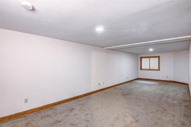2229 Peterson Avenue, Eau Claire, WI 54703