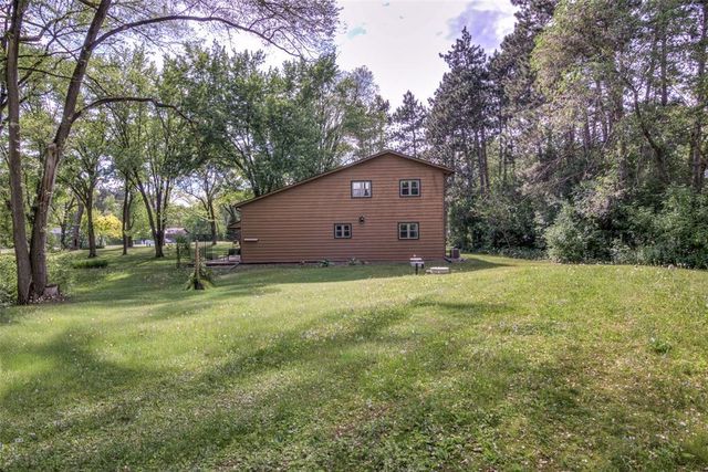 2229 Peterson Avenue, Eau Claire, WI 54703