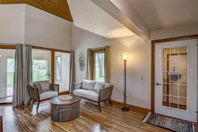 2229 Peterson Avenue, Eau Claire, WI 54703
