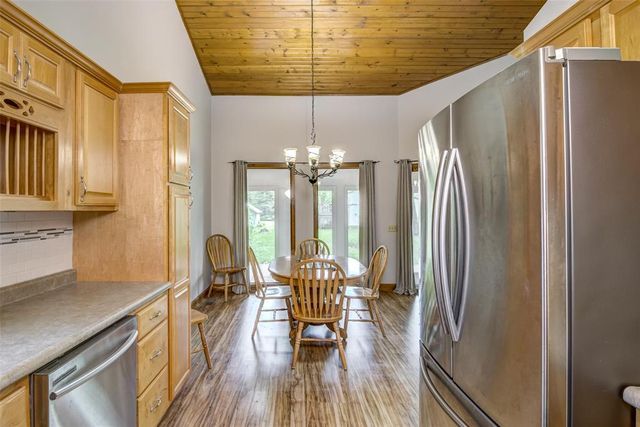 2229 Peterson Avenue, Eau Claire, WI 54703