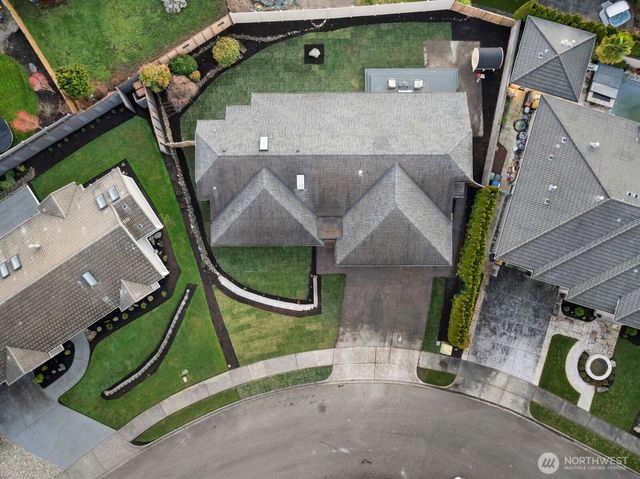 6710 N Parkview Lane, Tacoma, WA 98407