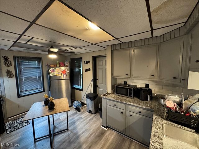 7696 Laumer Avenue, Cleveland, OH 44105