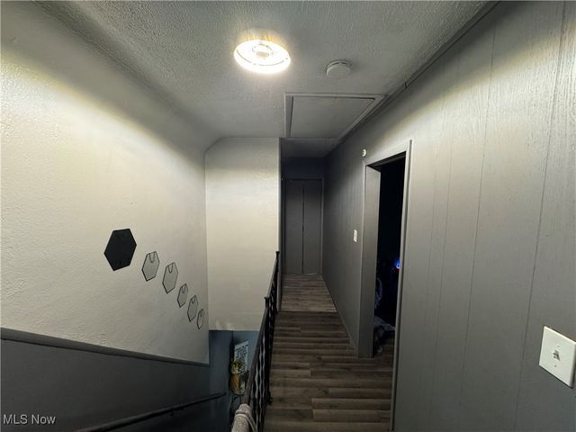 7696 Laumer Avenue, Cleveland, OH 44105