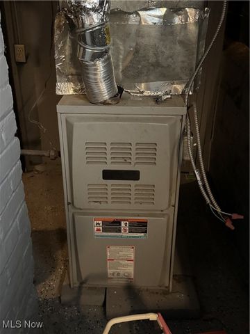 7696 Laumer Avenue, Cleveland, OH 44105