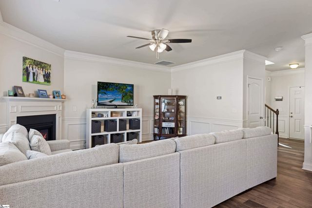 412 Kindletree Way, Simpsonville, SC 29680