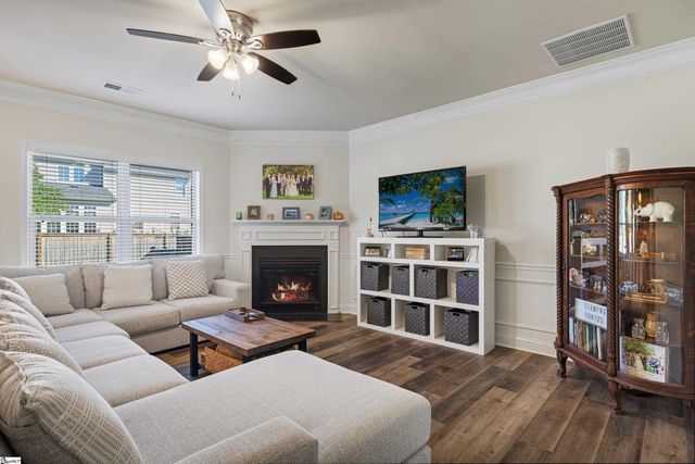 412 Kindletree Way, Simpsonville, SC 29680