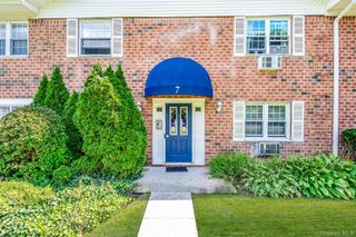 460 Old Town Rd 7G, Port Jefferson Station, NY 11776