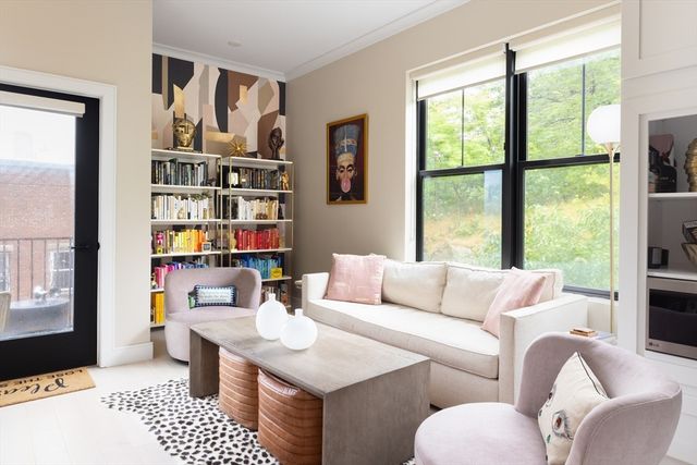 3 S Whitney Street 7, Boston, MA 02120