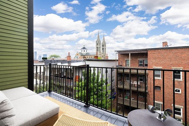 3 S Whitney Street 7, Boston, MA 02120