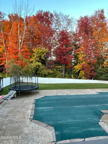 2066 Orchard Park Drive, Niskayuna, NY 12309