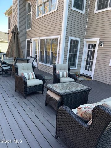 2066 Orchard Park Drive, Niskayuna, NY 12309