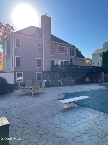 2066 Orchard Park Drive, Niskayuna, NY 12309