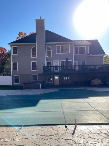 2066 Orchard Park Drive, Niskayuna, NY 12309