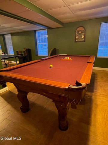 2066 Orchard Park Drive, Niskayuna, NY 12309