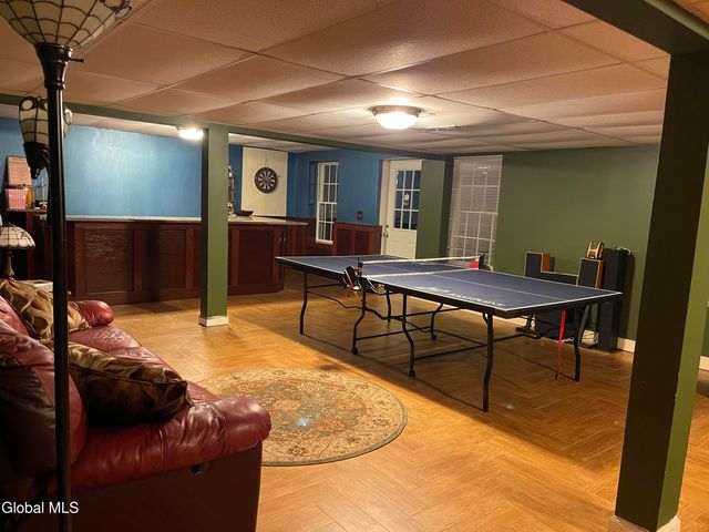 2066 Orchard Park Drive, Niskayuna, NY 12309