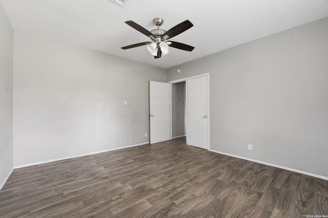 630 E Pine St, Seguin, TX 78155