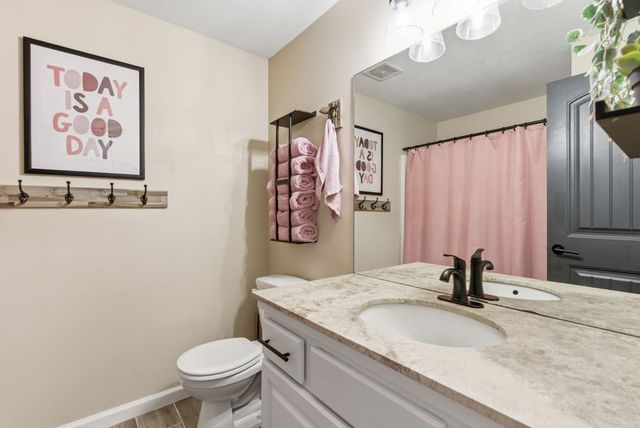 14901 W Moscelyn St, Wichita, KS 67235