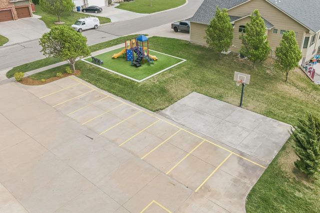 14901 W Moscelyn St, Wichita, KS 67235