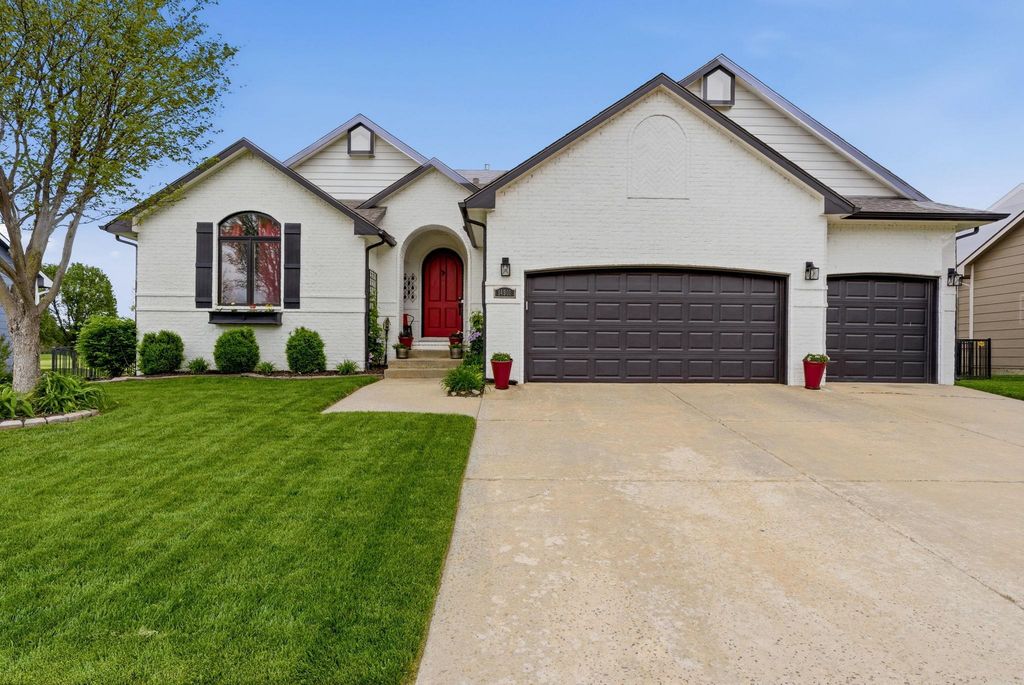 14901 W Moscelyn St, Wichita, KS 67235