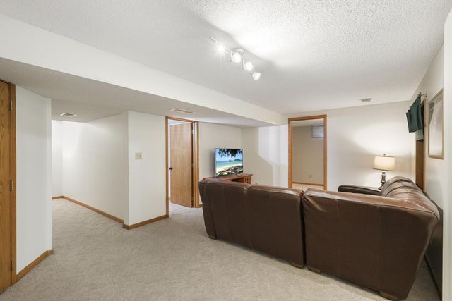 11076 191st Avenue NW, Elk River, MN 55330