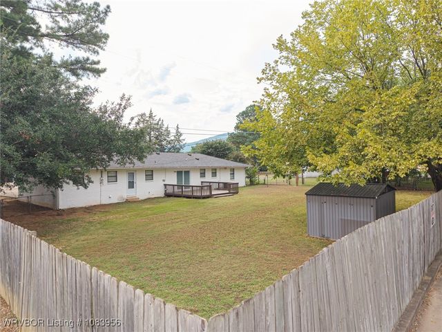 204 Bowlin Drive, Poteau, OK 74953