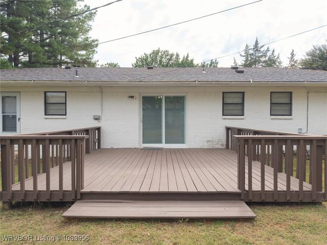 204 Bowlin Drive, Poteau, OK 74953