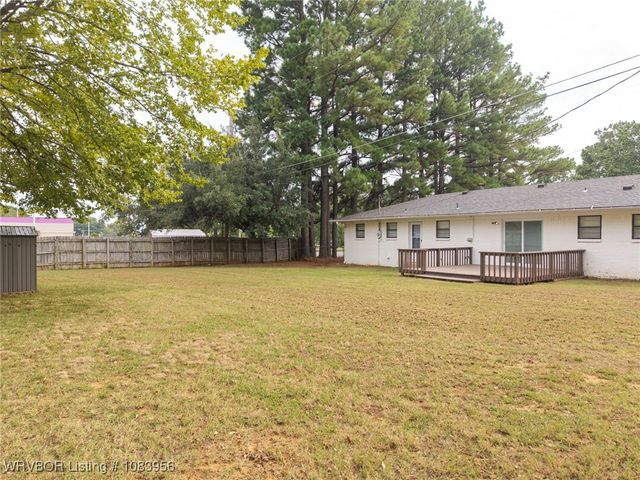 204 Bowlin Drive, Poteau, OK 74953