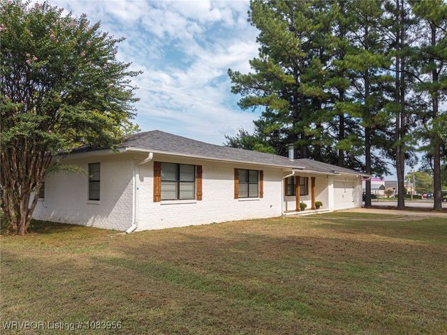 204 Bowlin Drive, Poteau, OK 74953