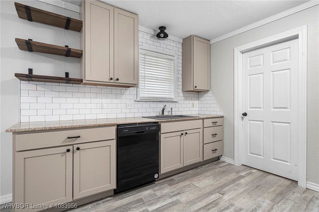 204 Bowlin Drive, Poteau, OK 74953