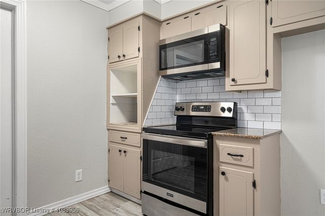 204 Bowlin Drive, Poteau, OK 74953