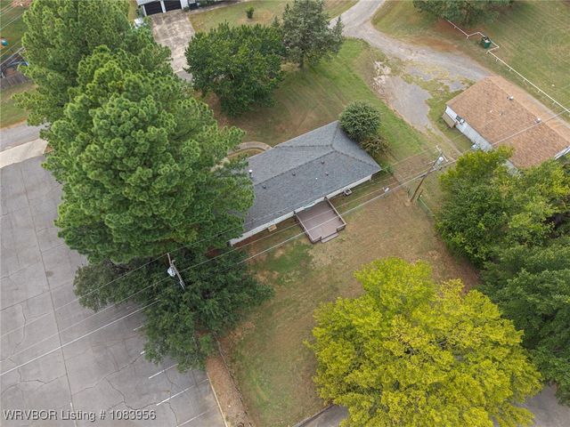 204 Bowlin Drive, Poteau, OK 74953
