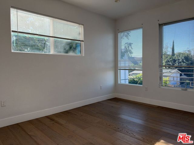 238 N Park View, Los Angeles, CA 90026