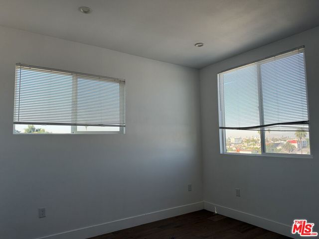 238 N Park View, Los Angeles, CA 90026